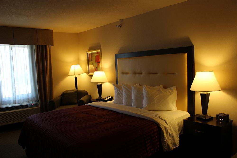 Hotel Chino Hills (Adults Only) מראה חיצוני תמונה