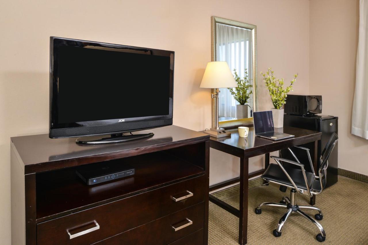 Hotel Chino Hills (Adults Only) מראה חיצוני תמונה